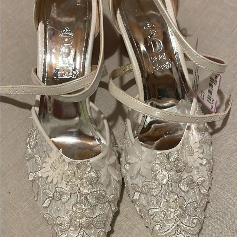 Elegant White Floral Embellished Bridal Heels